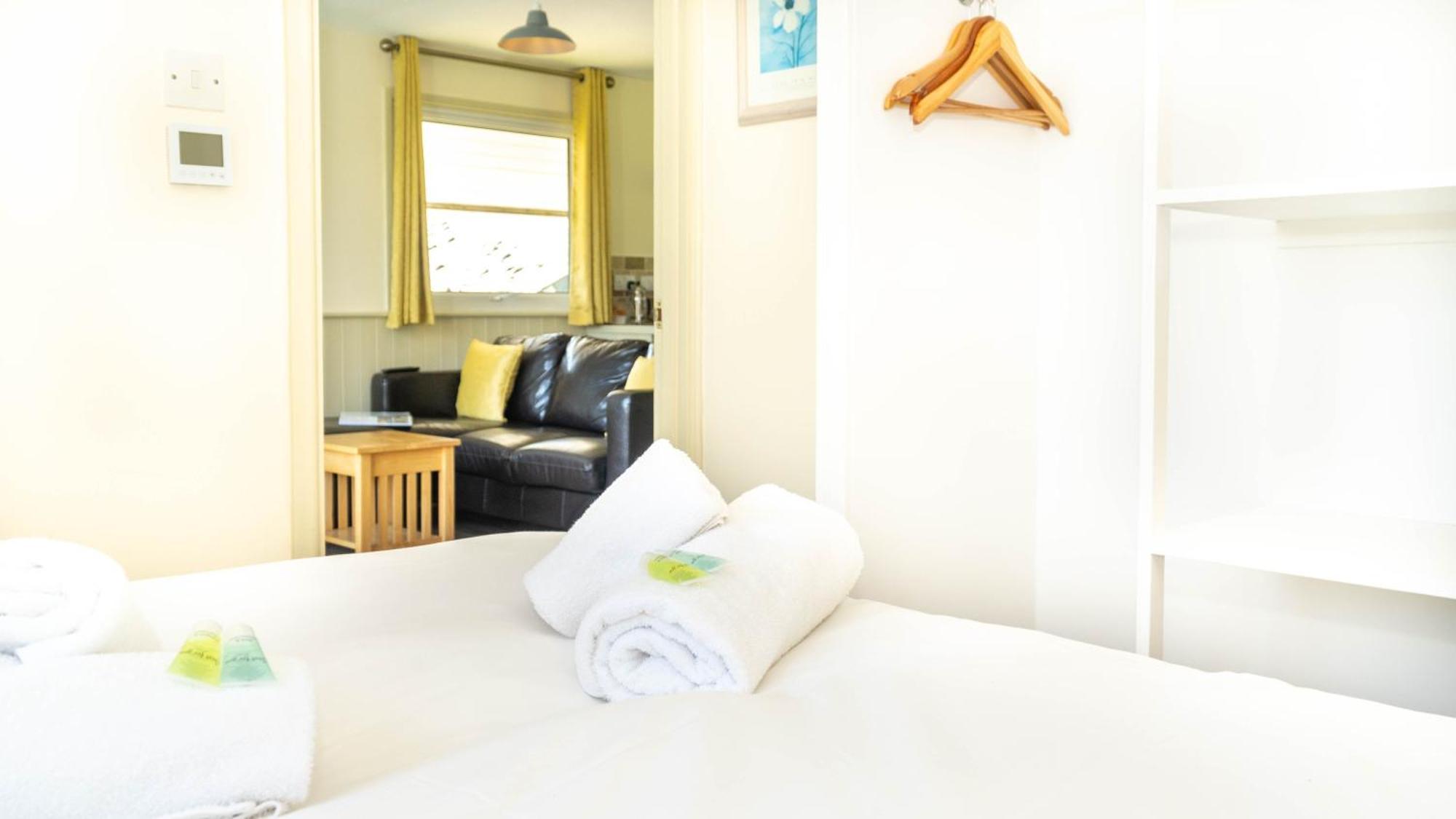 Ta Mill Cottages & Lodges - Meadowview Chalet 1 Launceston Esterno foto